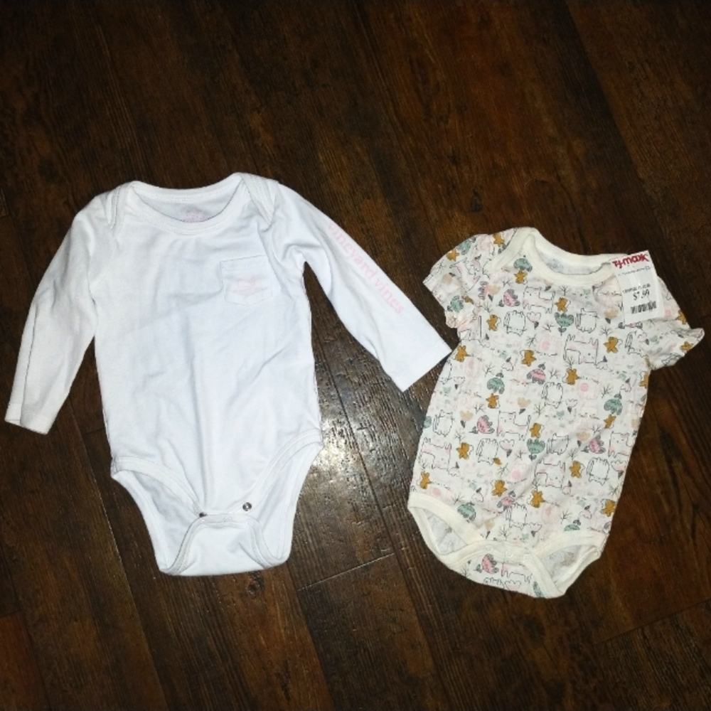 Girls Vineyard Vines onesie size 6-12 months